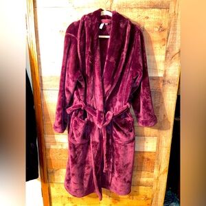 💕 Host Pick💕 Joyspun soft fleece Robe